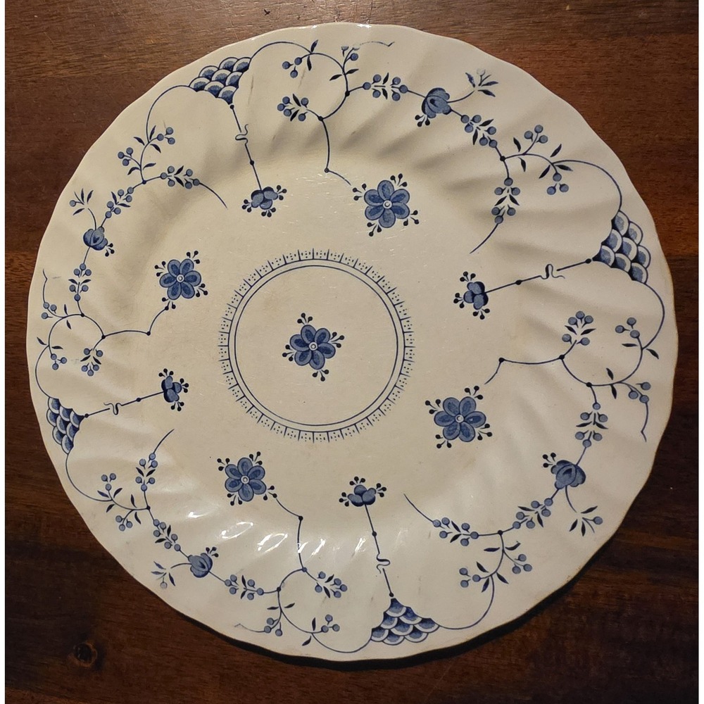 1982 Myott England Finlandia Plate - Hand Engraved Blue & White - EUC